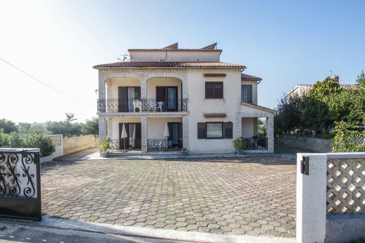 Apartmani Janja Porec Exterior photo